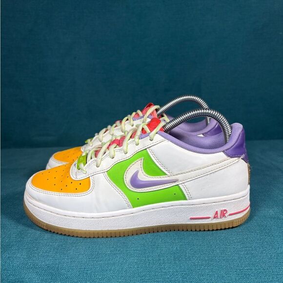 Nike Shoes - Nike Air Force 1 LV8 (GS) Size 5.5Y/7Women multicolor sneakers